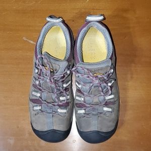 Keen steel toed shoes